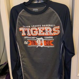 💚Men’s Medium Detroit Tigers pullover NWT
